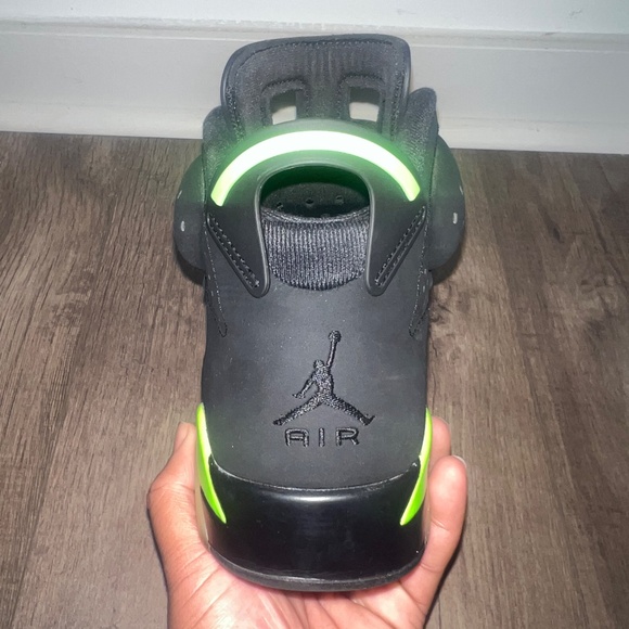 Jordan retro 6 main image 5